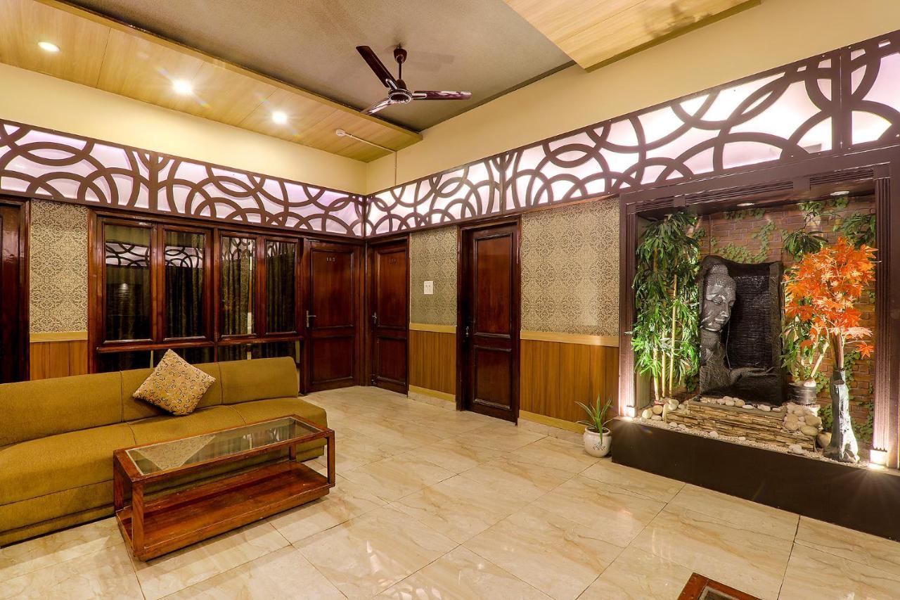 Hotel Executive Hasanganj Kültér fotó