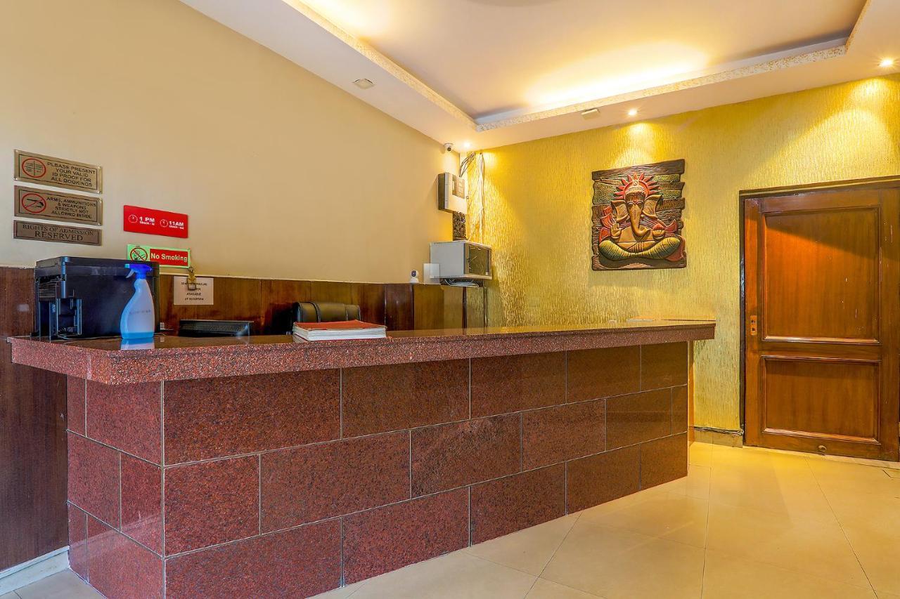 Hotel Executive Hasanganj Kültér fotó