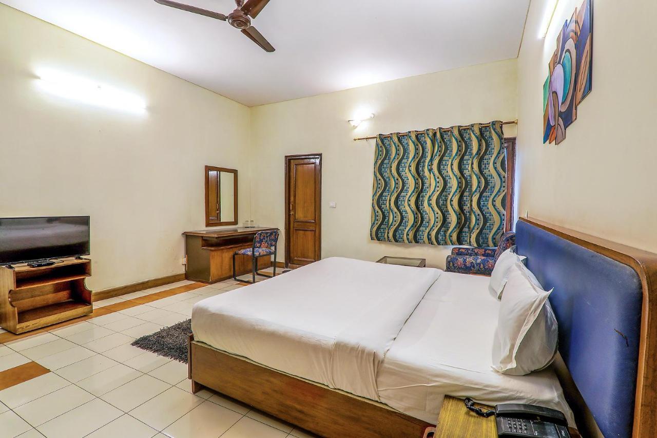 Hotel Executive Hasanganj Kültér fotó